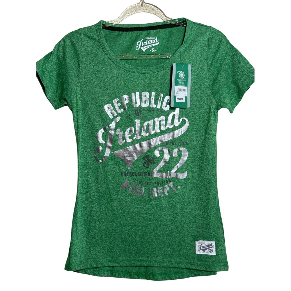 Republic of Ireland Athletic Dept Green Silver Foil Graphic T-Shirt Small NWT‎